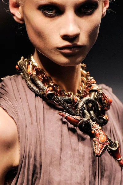 Look 68